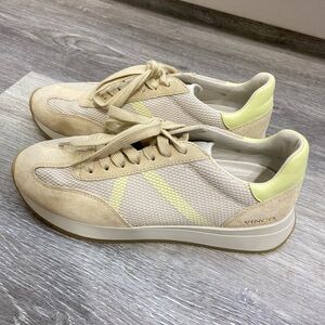 New Vince Ohara Mixed Leather Runner Sneakers Women’s Size 7.5 Beige Multicolor